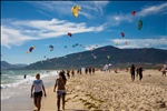 Kites, Sun, Sea and Women